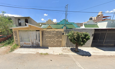 Sk09 Remate Bancario Casa En C. Retama 129, Residencial Arboledas, Hidalgo