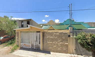 Sk09 Remate Bancario Casa En C. Retama 129, Residencial Arboledas, Hidalgo