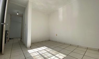 Casa amplia en venta Jardines de la reina tonala en coto