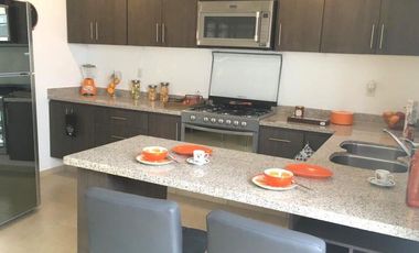 Casa de tres recámaras con roof garden en venta en Zibatá, Querétaro