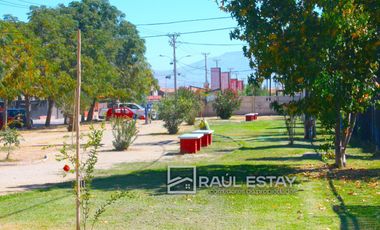 VENDEMOS Dpto. a pasos del centro parcialmente amueblado