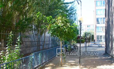 VENDEMOS Dpto. a pasos del centro parcialmente amueblado