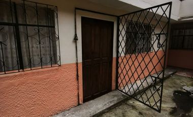 Vendo casa en Santo Domingo a pocas cuadras del Municipio