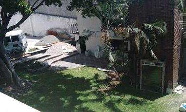 TEMIXCO VENTA DE CASA SOLA 5 RECAMARAS CON ALBERCA Y 2 BODEGAS PARA RENTA