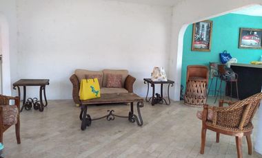 TEMIXCO VENTA DE CASA SOLA 5 RECAMARAS CON ALBERCA Y 2 BODEGAS PARA RENTA