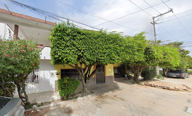 Sk09 Remate Bancario Casa En Tulipán 967, Paseo De Las Flores, Ocozocoautla De Espinosa