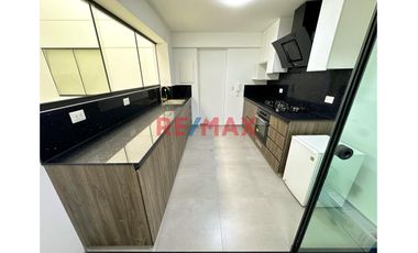 Alquiler De Departamento Moderno De 2 Habitaciones En Surco