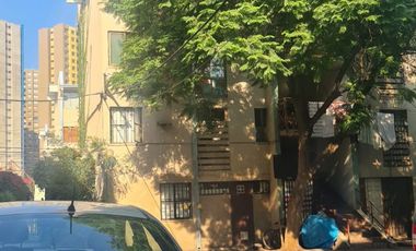 DEPARTAMENTO SEGUNDO PISO -VILLA LOS PROFESORES- METRO ECUADOR-ZONA RESIDENCIAL.