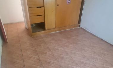 DEPARTAMENTO SEGUNDO PISO -VILLA LOS PROFESORES- METRO ECUADOR-ZONA RESIDENCIAL.