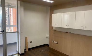 Venta de oficina en Castropol, Poblado, Medellín