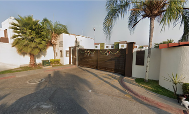 HERMOSA CASA EN CONDOMINIO EN TEMIXCO DE ENTREGA INMEDIATA