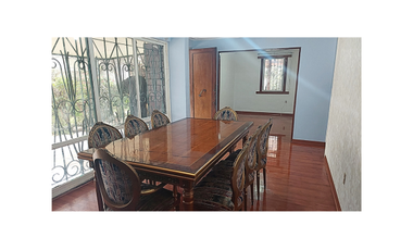 Casa en Venta, La Cisterna, Metro  3D, 2B, Jardin, Solida, Est., Colegios,  doc. al dia.