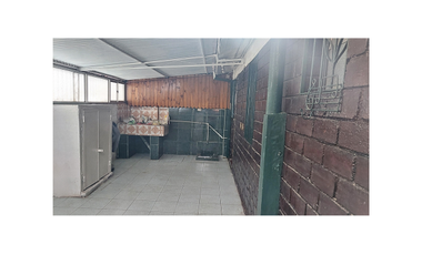 Casa en Venta, La Cisterna, Metro  3D, 2B, Jardin, Solida, Est., Colegios,  doc. al dia.