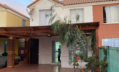 Excelente Oportunidad!! 5250 UF Se Vende amplia casa en Condominio Lascar (Sector Norte Antofagasta)