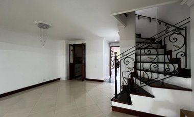 Casa en arriendo en La Abadía, Envigado