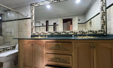 Casa en arriendo en La Abadía, Envigado
