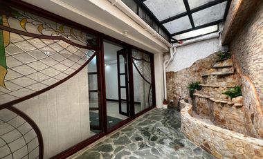 Casa en arriendo en La Abadía, Envigado