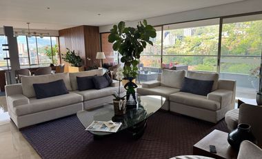 Venta-Espectacular Apartamento en Poblado - Las Lomas No. 2, Medellín