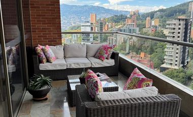 Venta-Espectacular Apartamento en Poblado - Las Lomas No. 2, Medellín