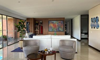 Venta-Espectacular Apartamento en Poblado - Las Lomas No. 2, Medellín