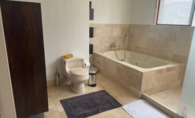 Venta-Espectacular Apartamento en Poblado - Las Lomas No. 2, Medellín