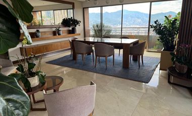 Venta-Espectacular Apartamento en Poblado - Las Lomas No. 2, Medellín