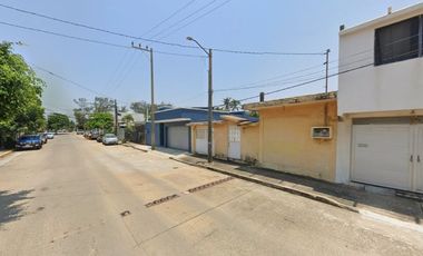 CASA EN VENTA EN COATZACOALCOS, VERACRUZ. OPORTUNIDAD
