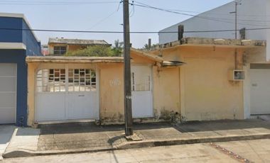 CASA EN VENTA EN COATZACOALCOS, VERACRUZ. OPORTUNIDAD