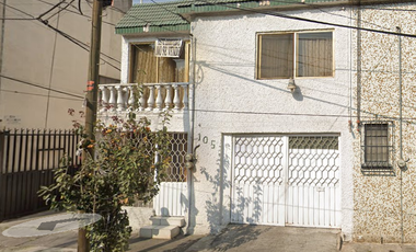 Casa En Venta Col. Nueva Santa Maria