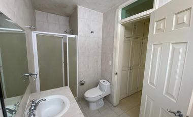 Casa en Venta y en Renta en Club de Golf La Hacienda