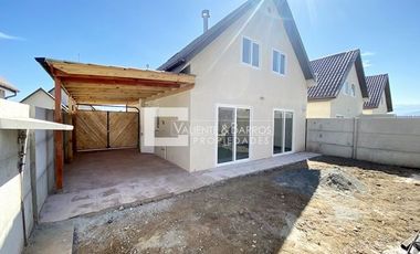 CASA EN ARRIENDO