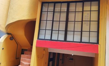 Se Renta Casa en Ex Hacienda El Rosario, Azcapotzalco
