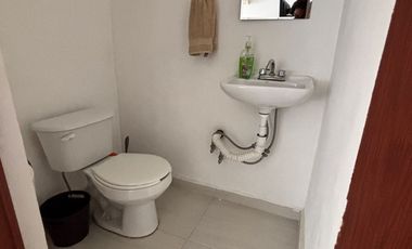 CASA EN RENTA COL. BOSQUES DEL REY GUADALUPE NL.