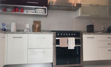 RESIDENCIA EN RENTA EN CUMBRES DEL CIMATARIO