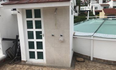 RESIDENCIA EN RENTA EN CUMBRES DEL CIMATARIO