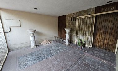 AV. INGLATERRA CASA EN VENTA A 500m DE LA MINERVA INTERESANTE PROYECTO PARA REMO
