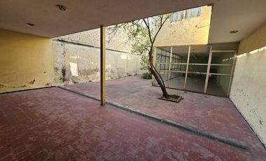 AV. INGLATERRA CASA EN VENTA A 500m DE LA MINERVA INTERESANTE PROYECTO PARA REMO