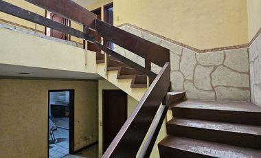 AV. INGLATERRA CASA EN VENTA A 500m DE LA MINERVA INTERESANTE PROYECTO PARA REMO