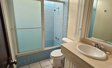 AV. INGLATERRA CASA EN VENTA A 500m DE LA MINERVA INTERESANTE PROYECTO PARA REMO