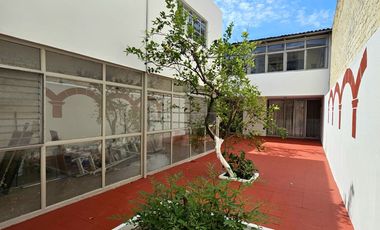 AV. INGLATERRA CASA EN VENTA A 500m DE LA MINERVA INTERESANTE PROYECTO