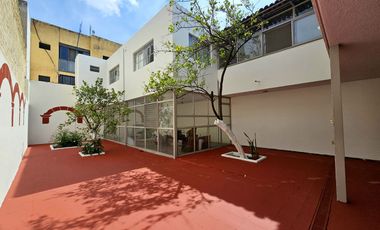 AV. INGLATERRA CASA EN VENTA A 500m DE LA MINERVA INTERESANTE PROYECTO