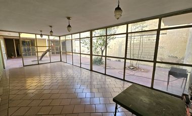 AV. INGLATERRA CASA EN VENTA A 500m DE LA MINERVA INTERESANTE PROYECTO