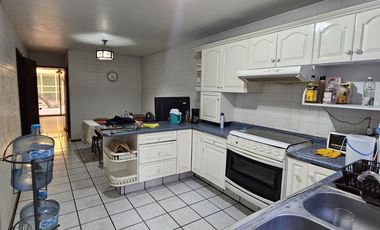 AV. INGLATERRA CASA EN VENTA A 500m DE LA MINERVA INTERESANTE PROYECTO