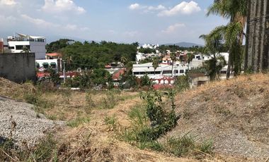 * AMPLIO TERRENO EN RENTA A UN MINUTO DE LA GLORIETA DEL NIÑO ARTILLERO