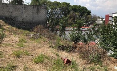 * AMPLIO TERRENO EN RENTA A UN MINUTO DE LA GLORIETA DEL NIÑO ARTILLERO