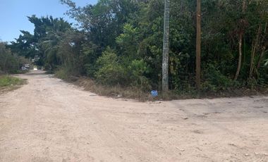 Terreno esquinero junto a la Av. Prolongacion de la Luna, Cancún