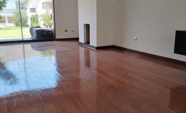 ALQUILER DE HERMOSA CASA EN CONDOMINIO – LA PLANICIE, 2DA ETAPA – US$ 2,500
