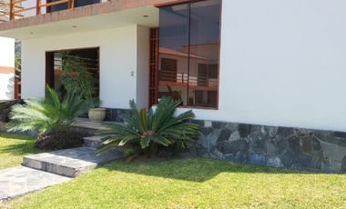 ALQUILER DE HERMOSA CASA EN CONDOMINIO – LA PLANICIE, 2DA ETAPA – US$ 2,500
