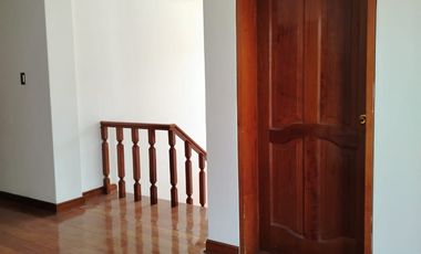 ALQUILER DE HERMOSA CASA EN CONDOMINIO – LA PLANICIE, 2DA ETAPA – US$ 2,500