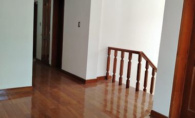 ALQUILER DE HERMOSA CASA EN CONDOMINIO – LA PLANICIE, 2DA ETAPA – US$ 2,500